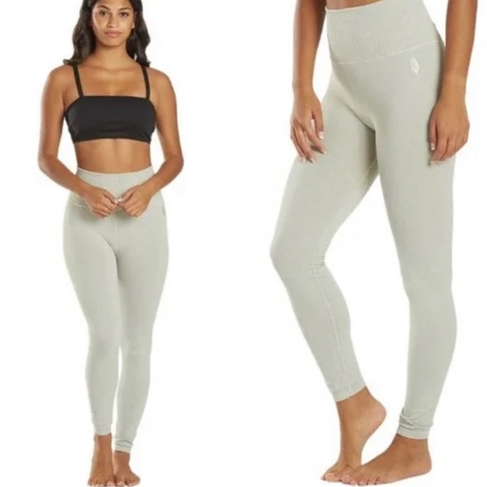 NWT Free People Good Karma Legging